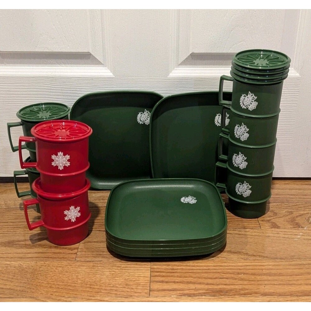 VTG Tupperware 6 Green Plates/8 Green & Red Mugs Coasters Dove Snowflake Bundle